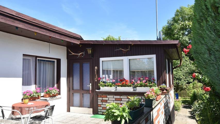 Bungalow für 3 Personen, mit Terrasse und Garten in Kühlungsborn