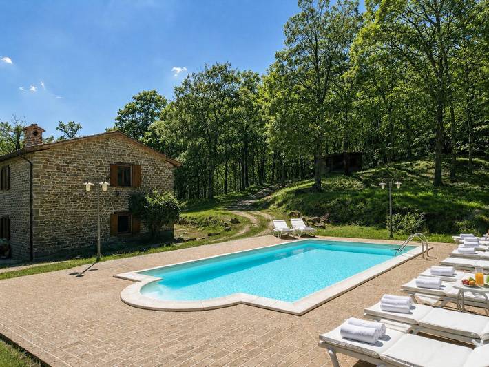 Casa de vacaciones para 14 personas, con terraza además de jardín y piscina, Se admiten mascotas - 1