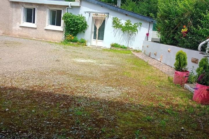 Appartement de vacances pour 5 personnes, avec jardin et terrasse
