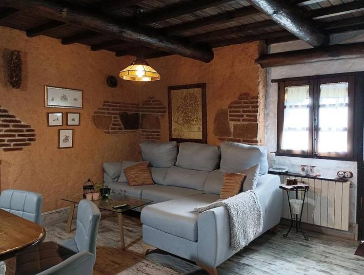 Casa rural para 2 personas, con Terraza además de Jardín y Vistas en Sotoserrano
