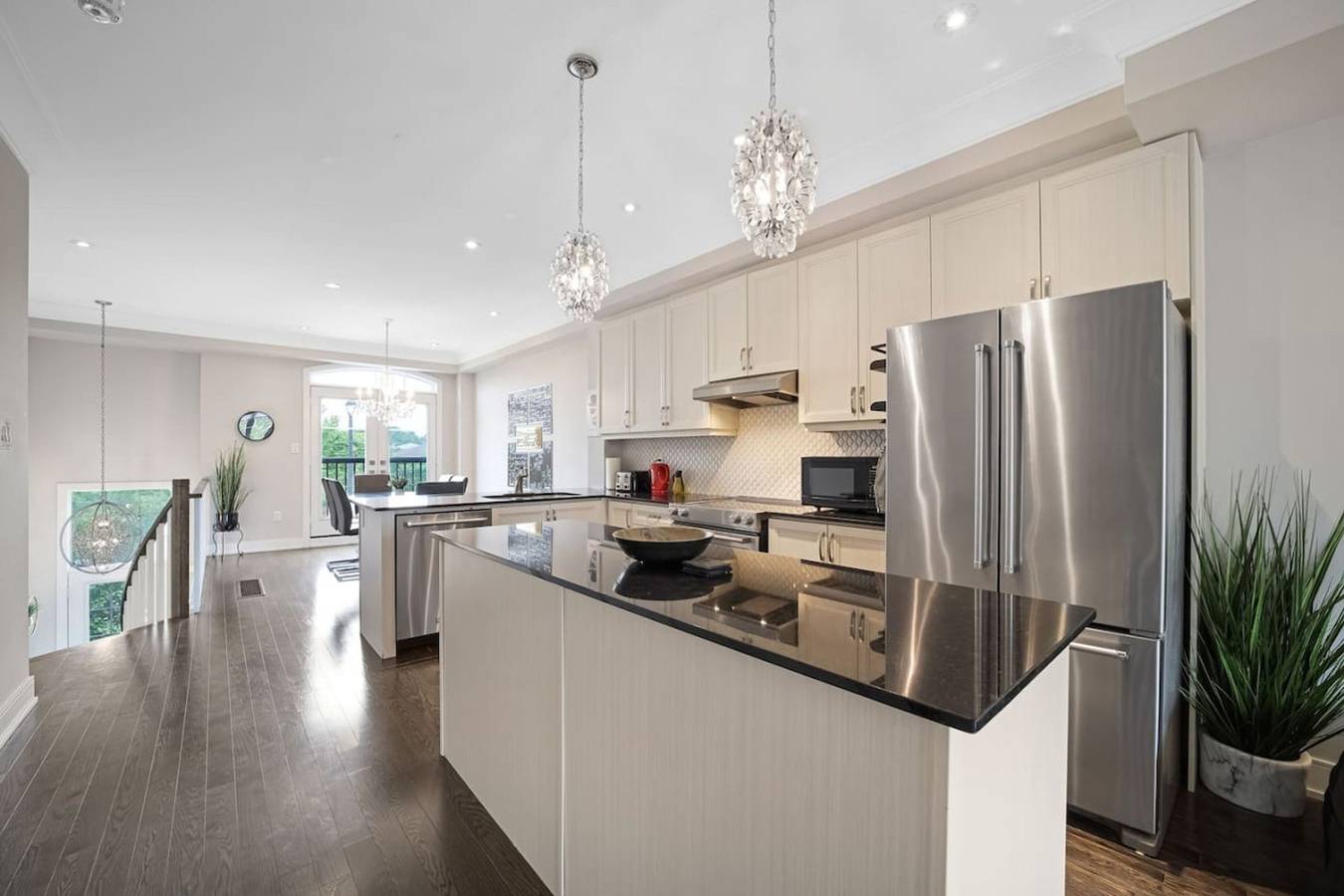 Family-Friendly 3Br Mississauga Home w/ Parking in Mississauga, Lake Ontario (Canada)