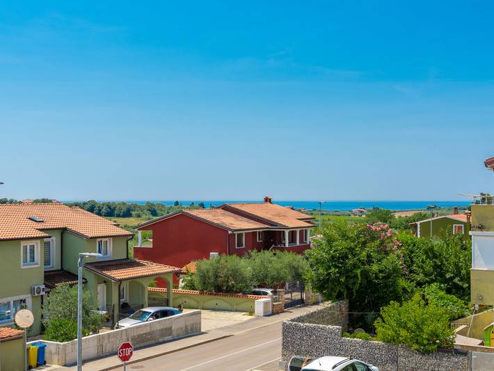 Ferienhaus für 6 Personen, mit Terrasse und Garten in Novigrad - 4