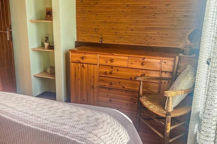 Gîte pour 8 personnes, avec balcon et jardin dans Saint-Jean-Montclar - 2