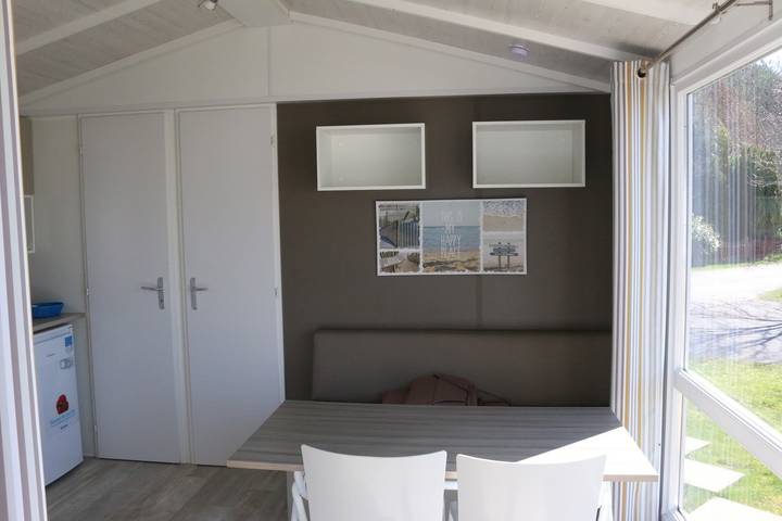 Wohnwagen für 4 Personen, mit Terrasse in Niedersachsen - 2