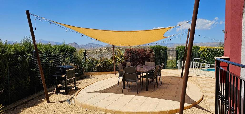 Casa rural para 8 personas, con vistas además de piscina y jardín, Familias con niños en Muchamiel - 2