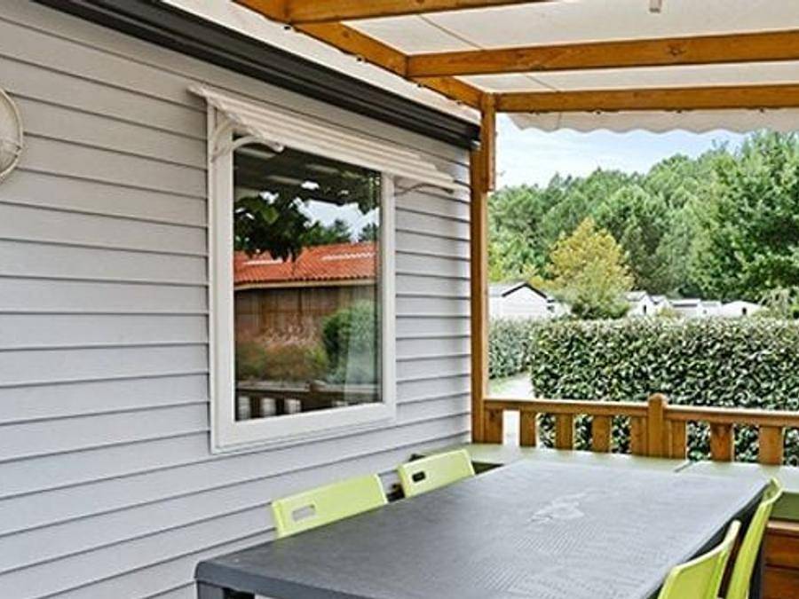 Camping Domaine des Iscles - Mobile home 6 persons - Mobile-home | Comfort Xl | 3 Bedrooms | 6 Pers. | Raised terrace | Air conditioning in La Roque-d'Anthéron, Aix-en-Provence region