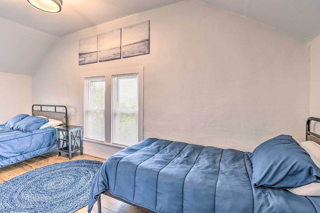 Watkins Glen Lakeview Cottage w/ Waterfall! in Seneca Lake