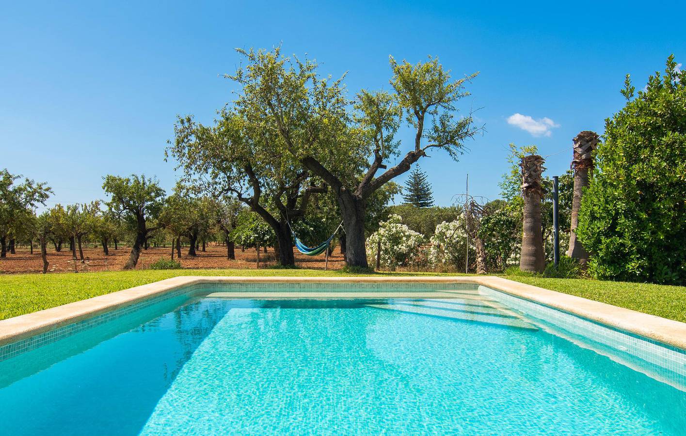 Cosy Apartment with Pool and BBQ, Near Sa Garriga in Palma, West Majorca