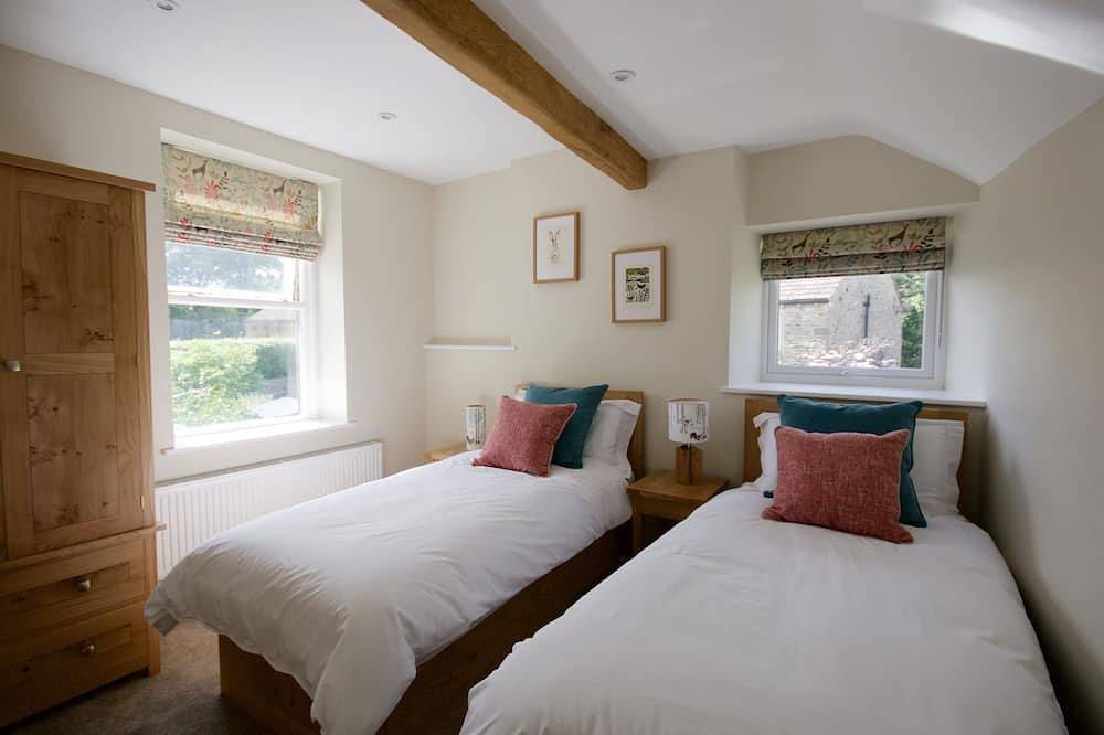 Tucked Away Cottage, Beautiful cottage in central Grassington with parking in Grassington, Yorkshire Dales National Park