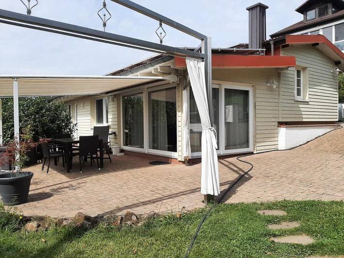 Ferienhaus für 2 Personen, mit Whirlpool und Terrasse sowie Garten und Pool in der Rhein-Neckar-Region