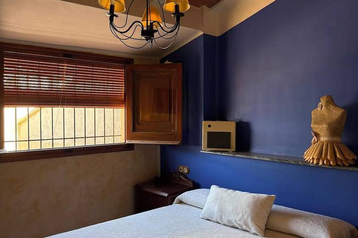 A rustic home for rest and relaxation in Monserrat, Valencia Provinz