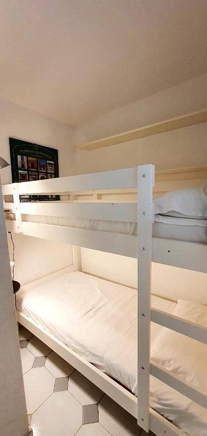 Gîte pour 4 personnes, avec terrasse et vue dans Gare D Antibes - 2