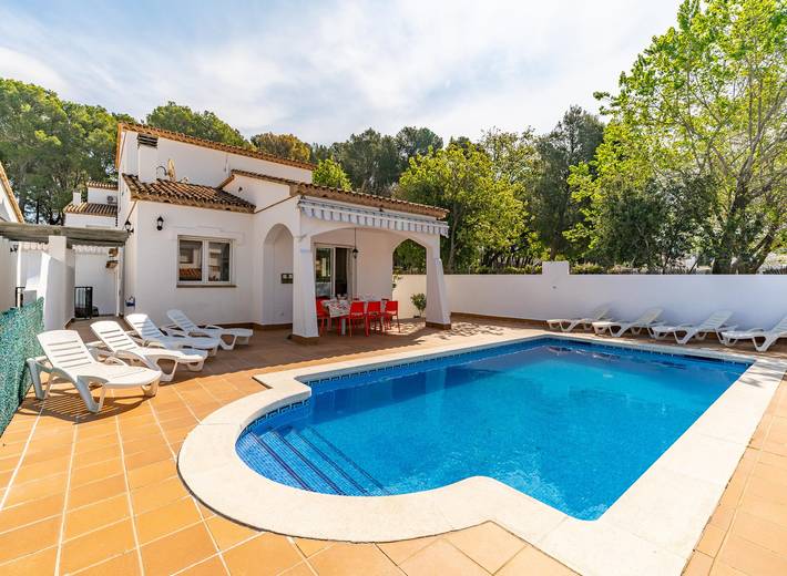Villa voor 8 personen, met tuin en terras in L'Escala