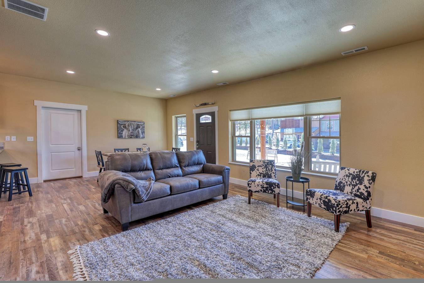 Hel lägenhet,  Modern Condo near Bh attractions-Garage &Parking in Black Hills