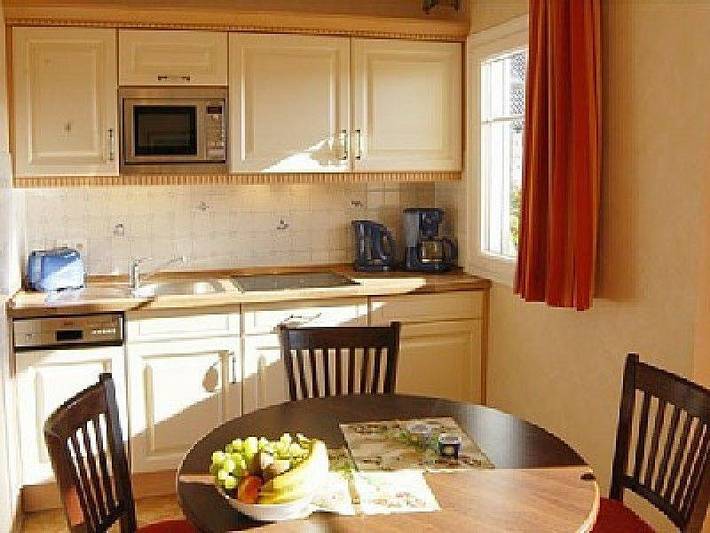 Ferienwohnung für 4 Personen, mit Terrasse und Garten in Wiek - 4