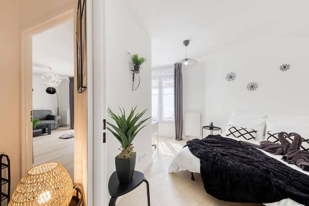 Appartement entier, 3 pièces Standing 70 m² - Rer B 20 min Paris in Le Plessis-Robinson, Hauts-de-Seine