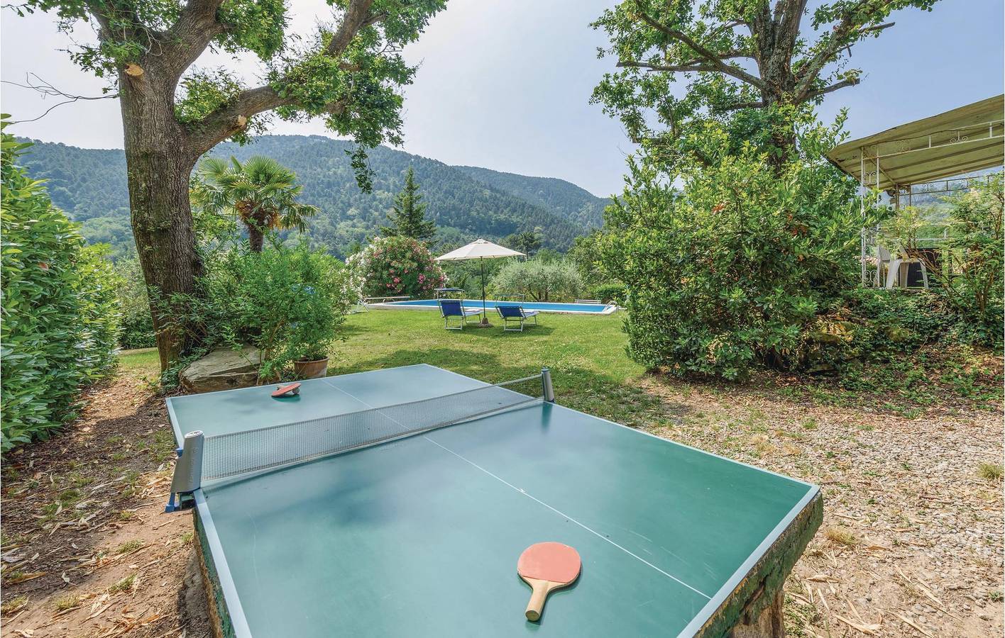 Oase am See: 90m² mit Parkplatz, Pool & Garten in Capannori, Lucca Provinz