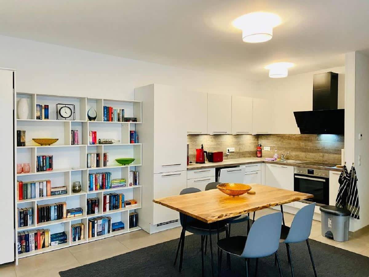 Ganze Wohnung, Ferienwohnung für 4 Personen mit Garten in Markgrafenheide, Rostock