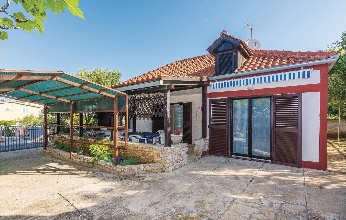 Dom dla 5 osób z taras in Privlaka, Zadar