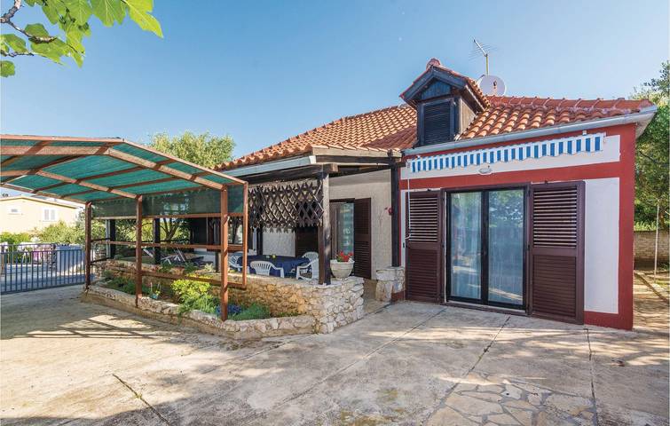 Ferienhaus für 5 Personen, mit Terrasse in Privlaka