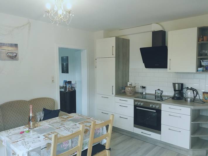 Ferienwohnung für 5 Personen, mit Ausblick und Terrasse sowie Garten in Berumbur