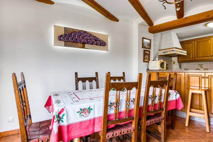 Gîte pour 6 personnes, avec jardin à Orba - 4