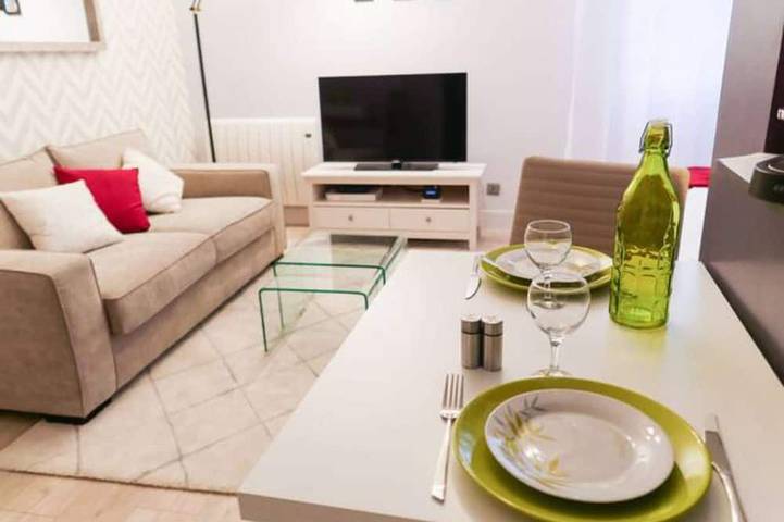 Apartamento entero, Studio Premium Toulouse Zénith - Parking,  Métro et Netflix in Lardenne-Pradette-Basso Cambo (Toulouse), Toulouse