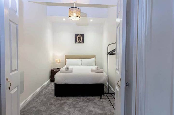 Ganze Wohnung, Cosy & Fully Equipped Cottage in Swinton in Greater Manchester