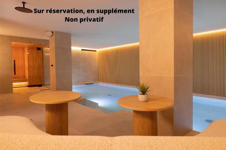 Hôtel pour 2 personnes, avec piscine ainsi que terrasse et sauna