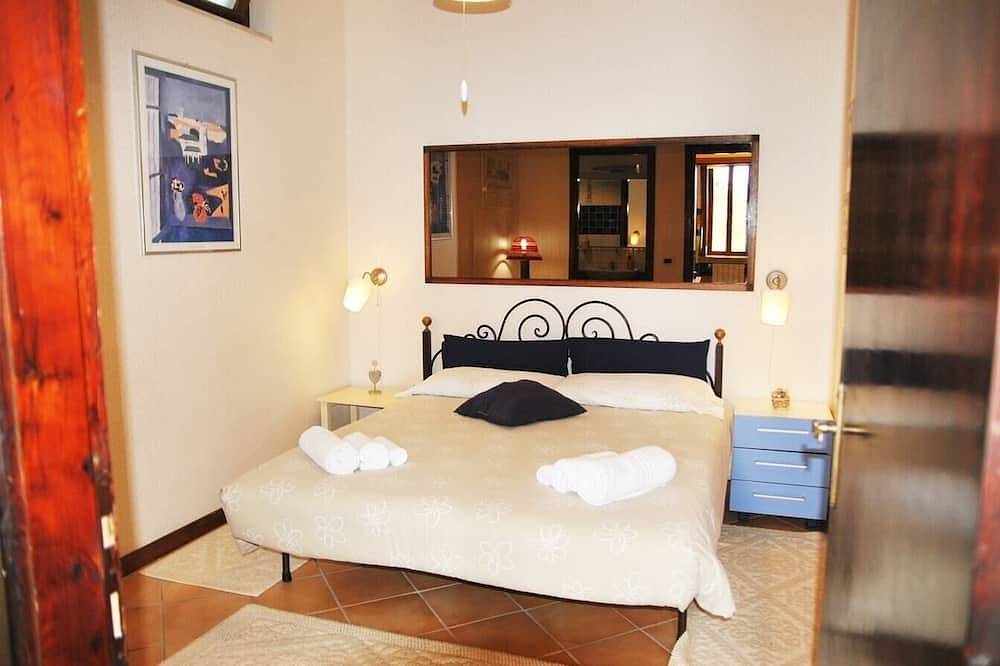 Villa Sascia - Sotto - Independent apartments with shared pool in Sperlonga, Latina Provinz
