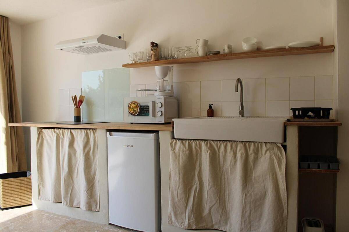 Appartement entier, Le Laoul in Bourg-Saint-Andéol, Privas (arrondissement)