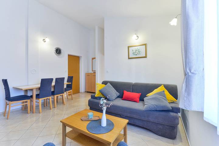 Ferienwohnung für 4 Personen, mit Meerblick und Balkon sowie Garten auf Vir - 2