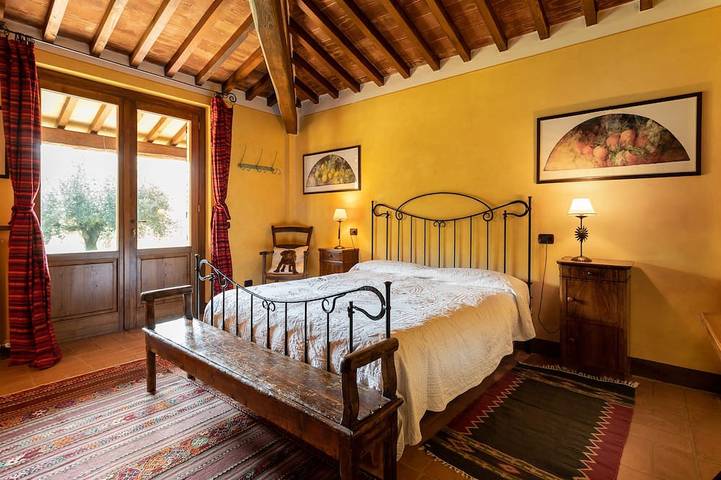 Leccino splendido cottage con piscina, Jacuzzi, orto bio e lezioni di cucina in Paciano, Perugia e dintorni