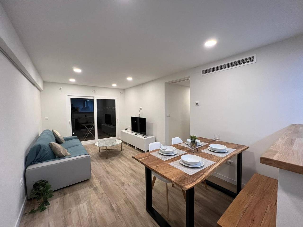 Apartamento vacacional entero, E51: Diseño y Relax cerca de la playa in Carretera de Cádiz, Málaga