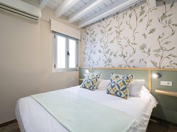 Holiday Apartment for 4 People in Centro (Granada), Granada, Photo 3