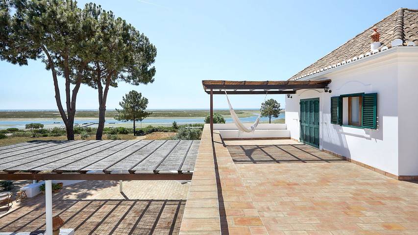 Casa de férias para 12 pessoas, com terraço e jardim em Luz de Tavira