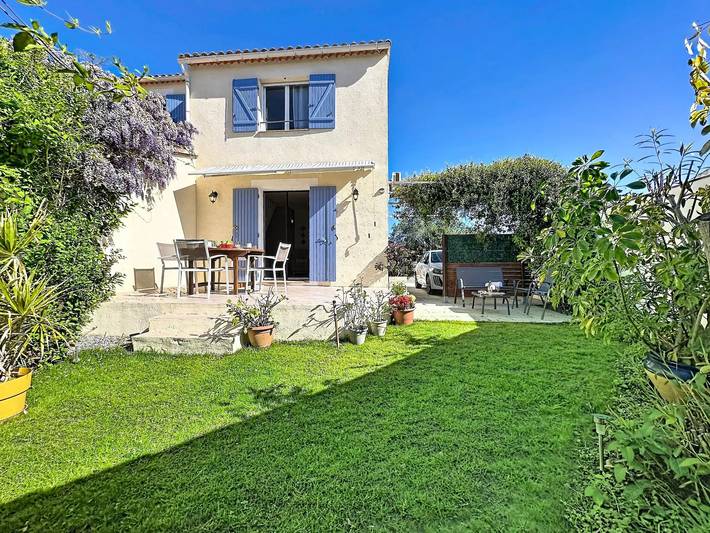Villa pour 4 personnes, avec terrasse en Camargue