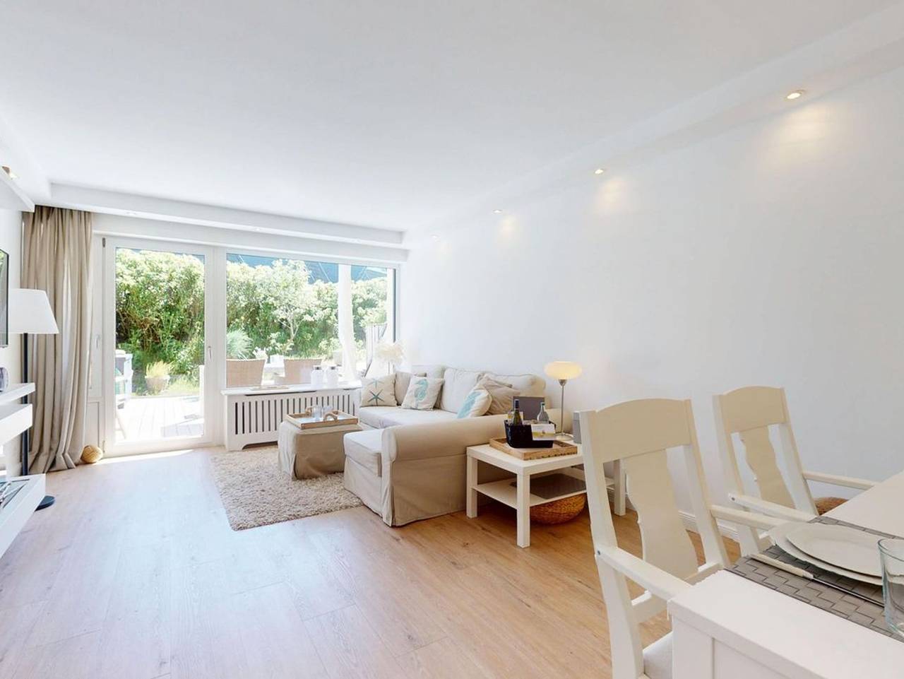 Ganze Ferienwohnung, Haus Delphin - Modernes Appartement für zwei Personen in absolut strandnaher Lage in Hörnum, Sylt