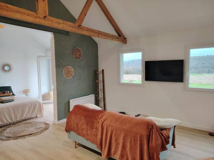 Location de vacances pour 2 personnes, avec terrasse et vue dans Sarrouilles