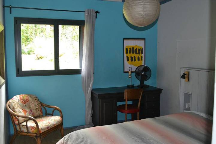 Location de vacances pour 8 personnes, avec terrasse et jardin à Esclauzels - 3