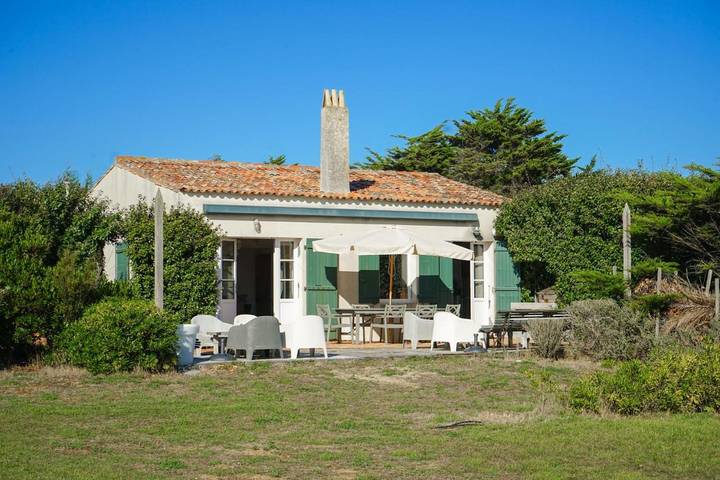 Location de vacances pour 8 personnes, avec jardin et vue dans Plage des Grenettes - 2