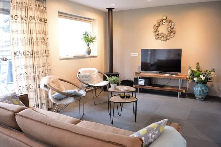 Ferienhaus für 4 Personen, mit Garten und Sauna, kinderfreundlich in Oostkapelle