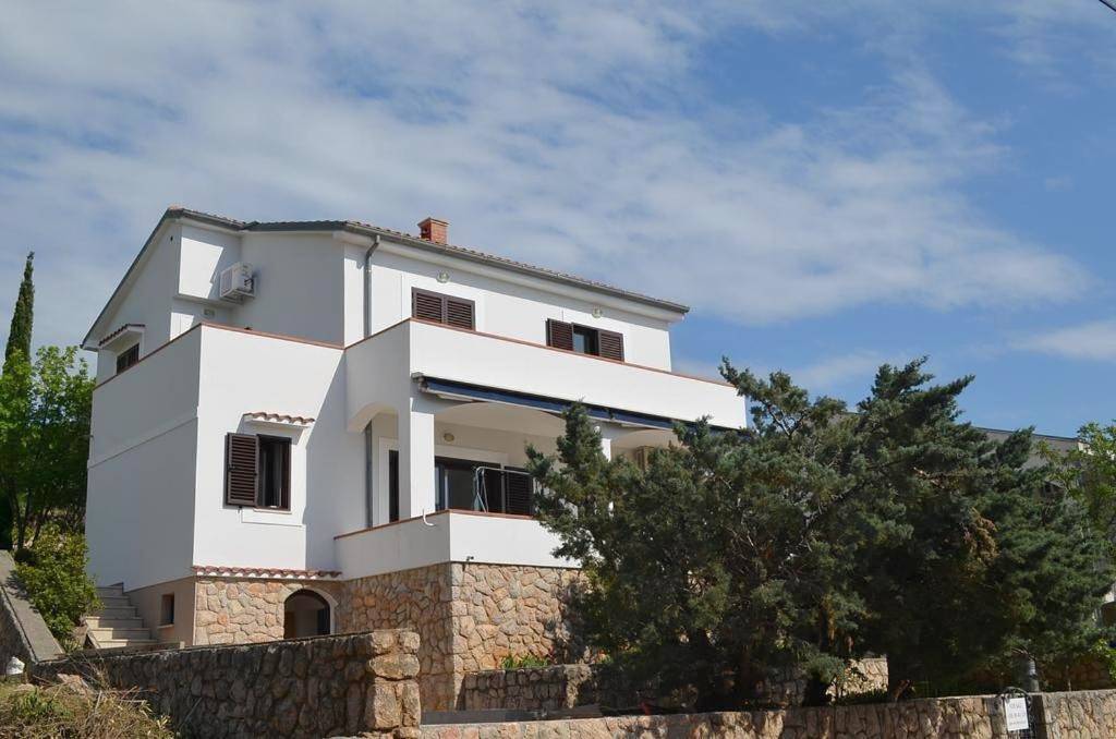 Two-Bedroom Villa in Cesarica, Naturpark Velebit