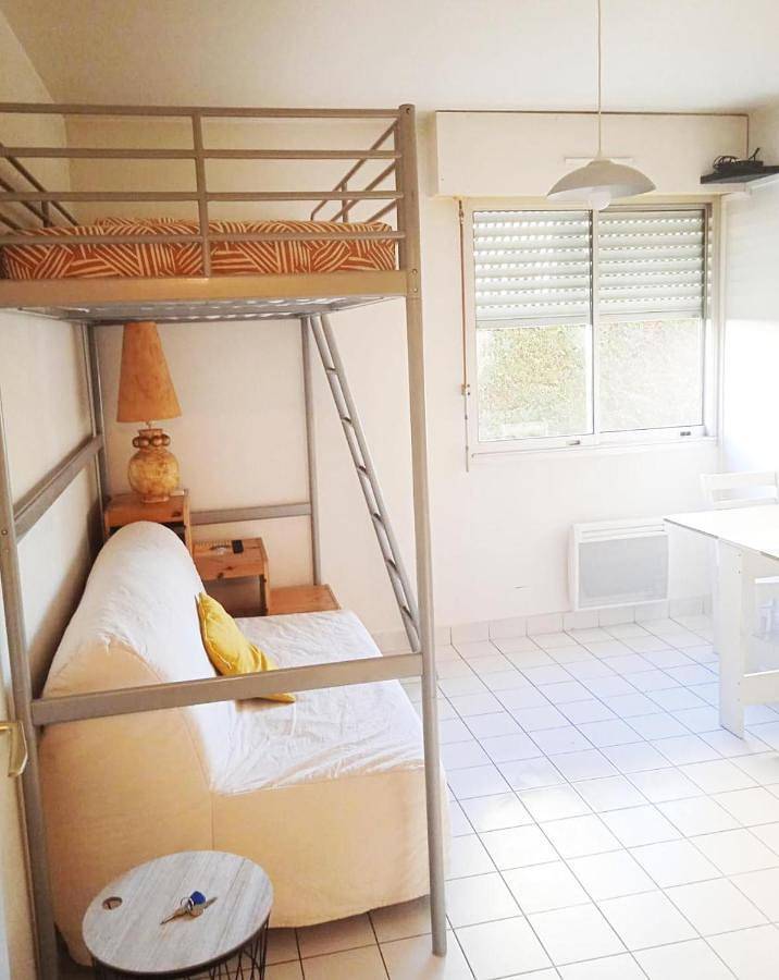Appartement entier, Studio Calme et frais 3pers 2 couchages au Coeur de Villefranche proche Lyon in Villefranche-sur-Saône, Beaujolais