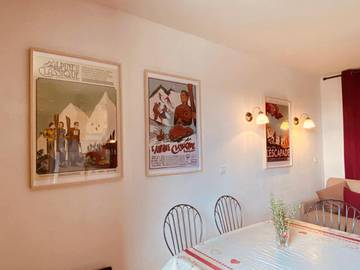 Gîte pour 4 personnes, avec terrasse et vue, animaux acceptés dans Office de Tourisme de Chamrousse