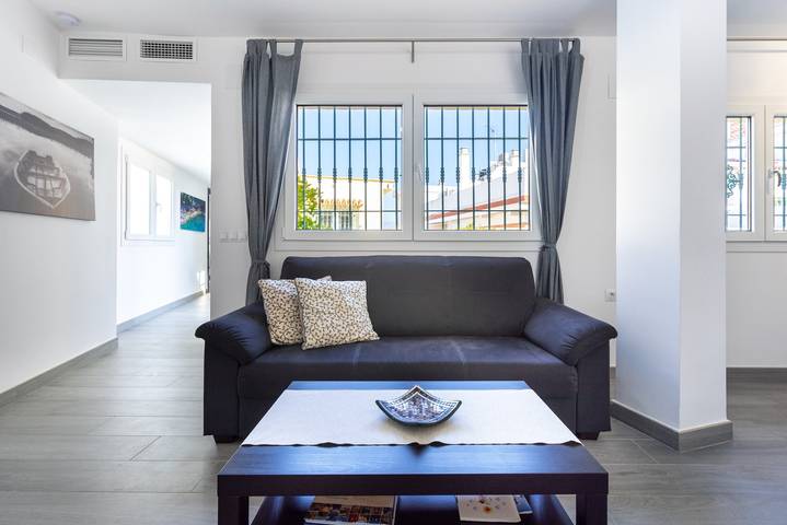 Apartamento entero, Apartamento vacacional "Maravilloso Ático en Pleno Centro" con vistas a la ciudad in Malaga Centro Historico, Málaga