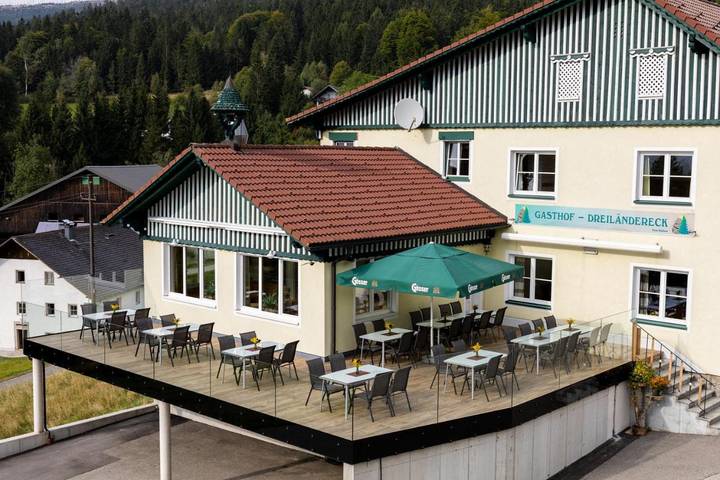 Hotel für 4 Personen, mit Terrasse und Garten, mit Haustier