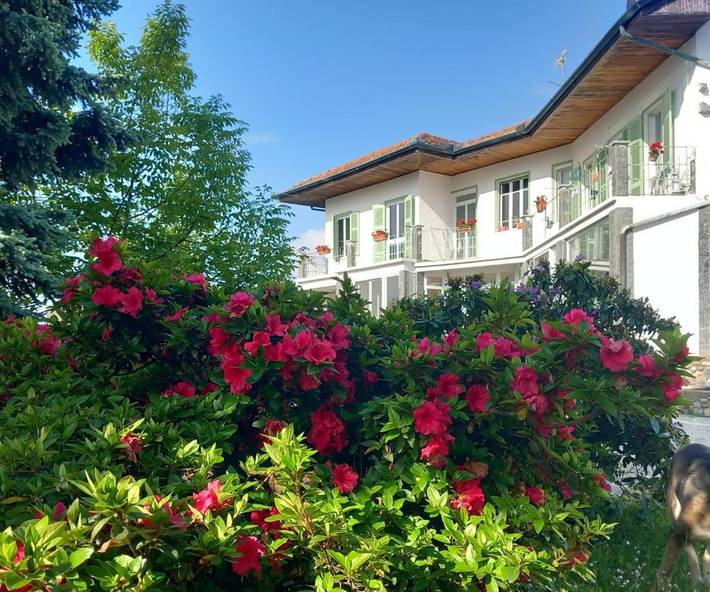 Appartamento per 5 persone, con Balcone e Terrazza nonché Giardino e Panorama a Candelo