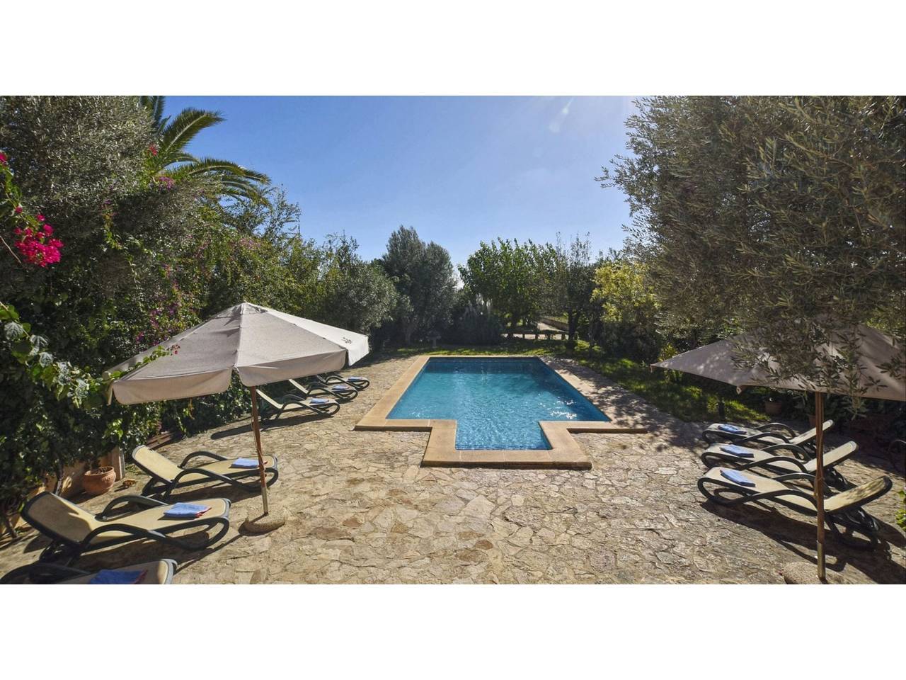 Maison Majorquine avec Piscine et Vue in Búger, Majorque l'intérieur des terres