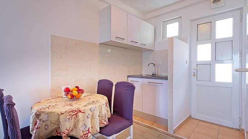 Holiday letting for 4 people, with balcony in Srebreno